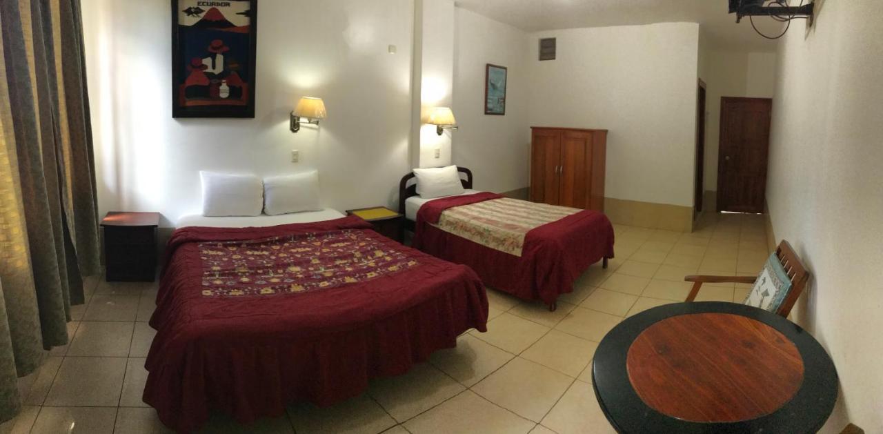 Hotel Pacifico Puerto López Pokoj fotografie