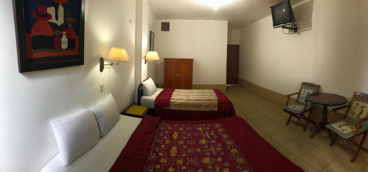 Hotel Pacifico Puerto López Pokoj fotografie